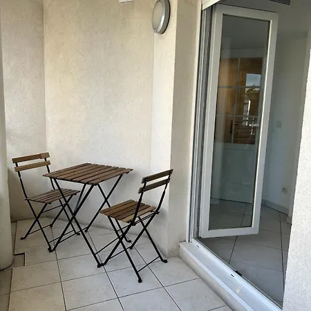 Apartment 2p Full Center Juan Les Pins Near Sea Parking