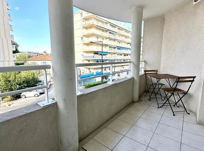 1 Bedroom Plein Centre Juan Les Pins Appartement Antibes